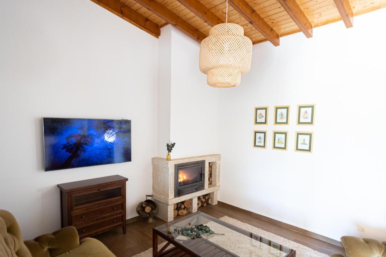 Pedra Moura Casa Rural 贡多马尔 外观 照片